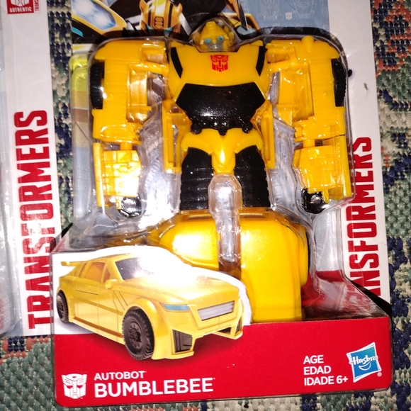 Transformers collectables new never opened - Picture 5 of 12